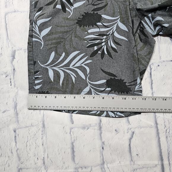 VTG VINTAGE 1946 MENS SIZE 38 Chino Shorts Gray Floral Performance Slash Pockets - Picture 3 of 11